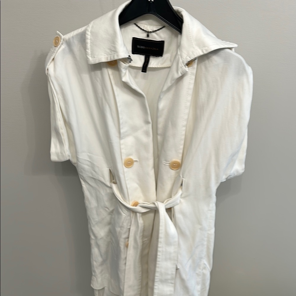 BCBGmaxAzria White Minimalist Vest szXXS